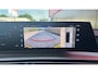 Peugeot E-3008 GT Long Range 230 97 kWh | Trekhaak | Apple Carplay/Android Auto | Navigatie | Adaptieve Cruise | Warmtepomp | Camera | 20'' L.M. | | 11 kW lader | 20"LM-Velgen | Achterbank in delen neerklapbaar
