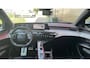 Peugeot E-3008 GT Long Range 230 97 kWh | Trekhaak | Apple Carplay/Android Auto | Navigatie | Adaptieve Cruise | Warmtepomp | Camera | 20'' L.M. | | 11 kW lader | 20"LM-Velgen | Achterbank in delen neerklapbaar