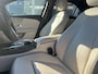 Mercedes-Benz A-klasse 180 Business Solution Luxury | PanoramaDak | Trekhaak | Sfeerverl. | Orig. NL | 100% Dealer onderhoud |