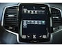 Volvo XC90 T8 Recharge AWD R-Design | Parkeerverwarming | Bowers & Wilkins Premium Audio | Longe Range | Stoelventilatie | 360° Parkeercamera | Panoramadak | Parkeersensoren voor + achter | Massage in voorstoelen | 22''Lichtmetalen velgen | Dealeronderhouden |