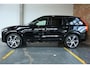 Volvo XC90 T8 Recharge AWD R-Design | Parkeerverwarming | Bowers & Wilkins Premium Audio | Longe Range | Stoelventilatie | 360° Parkeercamera | Panoramadak | Parkeersensoren voor + achter | Massage in voorstoelen | 22''Lichtmetalen velgen | Dealeronderhouden |