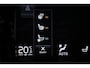 Volvo XC90 T8 Recharge AWD R-Design | Parkeerverwarming | Bowers & Wilkins Premium Audio | Longe Range | Stoelventilatie | 360° Parkeercamera | Panoramadak | Parkeersensoren voor + achter | Massage in voorstoelen | 22''Lichtmetalen velgen | Dealeronderhouden |