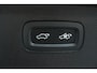 Volvo XC90 T8 Recharge AWD R-Design | Parkeerverwarming | Bowers & Wilkins Premium Audio | Longe Range | Stoelventilatie | 360° Parkeercamera | Panoramadak | Parkeersensoren voor + achter | Massage in voorstoelen | 22''Lichtmetalen velgen | Dealeronderhouden |