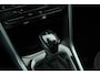 Volkswagen T-Roc 1.5 TSI 150pk DSG | Rijklaar! | Adapt. Cruise | Trekhaak | All Seasons | NAV + CarPlay | Stoelverw. S