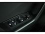 Volkswagen T-Roc 1.5 TSI 150pk DSG | Rijklaar! | Adapt. Cruise | Trekhaak | All Seasons | NAV + CarPlay | Stoelverw. S