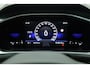 Volkswagen T-Roc 1.5 TSI 150pk DSG | Rijklaar! | Adapt. Cruise | Trekhaak | All Seasons | NAV + CarPlay | Stoelverw. S