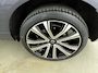 Volvo XC60 2.0 T6 Plug-in hybrid AWD Ultimate Bright 350PK | Schuif-/Kanteldak | Harman Kardon Audio | Stoelventilatie | Massagestoelen | 360 Camera | 21'' Inch Velgen | Apple CarPlay & Android Auto