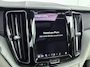Volvo XC60 2.0 T6 Plug-in hybrid AWD Ultimate Bright 350PK | Schuif-/Kanteldak | Harman Kardon Audio | Stoelventilatie | Massagestoelen | 360 Camera | 21'' Inch Velgen | Apple CarPlay & Android Auto