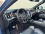 Volvo XC60 2.0 B4 Business R -Line Pro Panodak Volleder Adaptive Cruise Carplay Trekhaak Camera All-Seasonbanden Memory Stoelen
