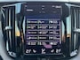 Volvo XC60 2.0 B4 Business R -Line Pro Panodak Volleder Adaptive Cruise Carplay Trekhaak Camera All-Seasonbanden Memory Stoelen