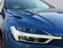 Volvo XC60 2.0 B4 Business R -Line Pro Panodak Volleder Adaptive Cruise Carplay Trekhaak Camera All-Seasonbanden Memory Stoelen