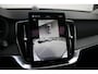 Volvo XC90 T8 Plug-in hybrid AWD Ultra Dark Exec. Ed. | DEMO DEAL | Verwarmde, Geventileerde en Masserende Voorstoelen | Luchtvering | Panoramisch Schuif-/Kanteldak | 360º Camera | Getint Glas | Bowers & Wilkins | 22" velgen