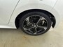 Toyota Yaris 1.5 Hybrid 130 Launch Edition | Dodehoek detectie | JBL | Apple Carplay / Android Auto | Head-up display | Stoel-/stuurverwarming | Parkeersensoren voor/achter | 17 inch