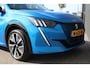 Peugeot e-208 EV GT 350 50 kWh | Fase 3 laden | SOH 92,56% | All season | Panoramadak | Navigatie | Camera | Apple carplay | NL auto |