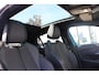 Peugeot e-208 EV GT 350 50 kWh | Fase 3 laden | SOH 92,56% | All season | Panoramadak | Navigatie | Camera | Apple carplay | NL auto |