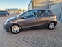 Toyota Yaris 1.5 Hybrid Aspiration 12 MND BOVAG GAR|CAMERA|NAVI|CR. C.|ECC|REGENSENSOR