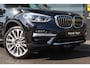 BMW X3 xDrive30e Luxury | Pano | Leer | BLIS | Sfeer | Stoel + Stuurverwarming | 360 camera | HuD | BMW Individual