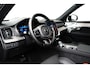 Volvo XC90 2.0 T8 Plug-in hybrid AWD Ultra Black Edition | Luchtvering | Bowers&Wilkins | Trekhaak | Massage/ventilatie | 22" Velgen