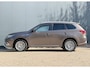 Mitsubishi Outlander 225pk PHEV Intense+ Automaat | Trekhaak 1500 kg geremd | Elektrisch glazen schuif-/kanteldak | Airco | Bluetooth | Automaat | Voorstoelen verwarmd | Achteruitrijcamera | Bluetooth | Cruise control |