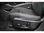 Volvo XC40 1.5 T5 Plug-in hybrid Ultimate Dark Electrische Glazen Panorama dak Navigatie Dab Led Adaptieve Cruise Control Camera Parkeer sensoren Lichtmetalen velgen