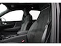 Volvo XC40 1.5 T5 Plug-in hybrid Ultimate Dark Electrische Glazen Panorama dak Navigatie Dab Led Adaptieve Cruise Control Camera Parkeer sensoren Lichtmetalen velgen