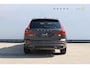 Volvo XC60 T6 Plug-in hybrid AWD Plus Dark Long range / Adaptieve cruise control / Panoramadak / Apple carplay / Parkeersensoren met 360 camera / Elektrische achterklep / Elektrische stoelen met geheugen / Stoel en stuurwielverwarming