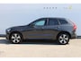 Volvo XC60 T6 Plug-in hybrid AWD Plus Dark Long range / Adaptieve cruise control / Panoramadak / Apple carplay / Parkeersensoren met 360 camera / Elektrische achterklep / Elektrische stoelen met geheugen / Stoel en stuurwielverwarming