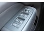 Volvo XC60 T6 Plug-in hybrid AWD Plus Dark Long range / Adaptieve cruise control / Panoramadak / Apple carplay / Parkeersensoren met 360 camera / Elektrische achterklep / Elektrische stoelen met geheugen / Stoel en stuurwielverwarming