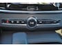 Volvo V90 T6 Recharge AWD Plus Dark - IntelliSafe Assist & Surround - 360º Camera - Adaptieve LED koplampen - Verwarmde voorstoelen, stuur & achterbank - Parkeersensoren voor & achter - Elektr. bedienb. voorstoelen met geheugen - Extra getint glas - Inklapbare trekhaak - 19' LMV