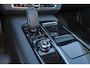 Volvo V90 T6 Recharge AWD Plus Dark - IntelliSafe Assist & Surround - 360º Camera - Adaptieve LED koplampen - Verwarmde voorstoelen, stuur & achterbank - Parkeersensoren voor & achter - Elektr. bedienb. voorstoelen met geheugen - Extra getint glas - Inklapbare trekhaak - 19' LMV