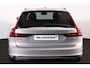 Volvo V90 T6 Recharge AWD Plus Dark - IntelliSafe Assist & Surround - 360º Camera - Adaptieve LED koplampen - Verwarmde voorstoelen, stuur & achterbank - Parkeersensoren voor & achter - Elektr. bedienb. voorstoelen met geheugen - Extra getint glas - Inklapbare trekhaak - 19' LMV
