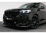 BMW X1 xDrive30e M Sport / Maxton Design Bodykit V.2 / Panoramadak / Elektr. verstelbare voorstoel met memory (links) / Harman Kardon / Rondomzichtcamera / HUD / Apple Carplay - Android Auto / Stoelverwarming / Achteruitrijcamera / LED koplampen / Dodehoek detectie / Sportstoelen