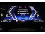 BMW X1 xDrive30e M Sport / Maxton Design Bodykit V.2 / Panoramadak / Elektr. verstelbare voorstoel met memory (links) / Harman Kardon / Rondomzichtcamera / HUD / Apple Carplay - Android Auto / Stoelverwarming / Achteruitrijcamera / LED koplampen / Dodehoek detectie / Sportstoelen