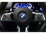 BMW X1 xDrive30e M Sport / Maxton Design Bodykit V.2 / Panoramadak / Elektr. verstelbare voorstoel met memory (links) / Harman Kardon / Rondomzichtcamera / HUD / Apple Carplay - Android Auto / Stoelverwarming / Achteruitrijcamera / LED koplampen / Dodehoek detectie / Sportstoelen