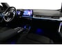 BMW X1 xDrive30e M Sport / Maxton Design Bodykit V.2 / Panoramadak / Elektr. verstelbare voorstoel met memory (links) / Harman Kardon / Rondomzichtcamera / HUD / Apple Carplay - Android Auto / Stoelverwarming / Achteruitrijcamera / LED koplampen / Dodehoek detectie / Sportstoelen