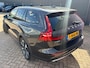 Volvo V60 Cross Country 2.0 B5 AWD Pro | 360º Camera | 20" Velgen | Stoelverwarming V+A | Stuurverwarming | Adaptive Cruise | Extra Getint Glas | Leder | Dodehoekdetectie | Power Seats | Momory |