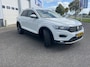 Volkswagen T-Roc 1.5 TSI Sport l LED l Rode Remklauwen l Navigatie l App Connect l Parkeersensoren voor en achter l 18" l