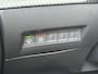 Peugeot e-2008 GT Pack EV 3-FASEN 50kWh 136pk | SCHUIF/KANTELDAK | ALCANTARA | STOELVERW. | ADAPTIVE CRUISE | KEYLESS ENTRY | 180° CAMERA + SENSOREN | DODEHOEKBEW. | CLIMA | 18" LM 'EVISSA' |