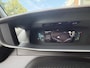 Peugeot e-2008 GT Pack EV 3-FASEN 50kWh 136pk | SCHUIF/KANTELDAK | ALCANTARA | STOELVERW. | ADAPTIVE CRUISE | KEYLESS ENTRY | 180° CAMERA + SENSOREN | DODEHOEKBEW. | CLIMA | 18" LM 'EVISSA' |