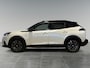 Peugeot e-2008 GT Pack EV 3-FASEN 50kWh 136pk | SCHUIF/KANTELDAK | ALCANTARA | STOELVERW. | ADAPTIVE CRUISE | KEYLESS ENTRY | 180° CAMERA + SENSOREN | DODEHOEKBEW. | CLIMA | 18" LM 'EVISSA' |