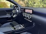 Mercedes-Benz CLA 180 Star Edition Luxury | Panoramadak | Apple CarPlay | Android Auto | Sierdelen Lindehout Zwart | Sfeerverlichting | Stoelverwarming | Achteruitrijcamera | Parkeersensoren | Elektrisch Inklapbare Buitenspiegels