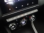 Renault Captur 1.6 E-Tech Hybrid 145 Intens | Trekhaak | Navigatie | Climate Control | Achteruitrijcamera | Parkeersensoren voor en achter |