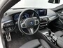 BMW 5-Serie Touring 530e Business Edition Plus | PANORAMADAK | ACHTERUITRIJCAMERA | TREKHAAK | HARMAN KARDON | HEAD-UP | ELEKTRISCHE KOFFERKLEP | STOELVERWARMING | CLIMATE CONTROL | ADAPTIVE CRUISE CONTROL | APPLE CARPLAY - ANDROID AUTO |
