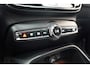 Volvo XC40 2.0 T4 190pk R-Design Aut. [ Panorama Trekhaak Leder Apple/Android ]