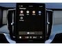 Volvo XC90 T8 Recharge AWD Ultra Dark Exec. Ed. - Luchtvering - Panorama/schuifdak - IntelliSafe Assist & Surround - 360º Camera - Bowers & Wilkins audio - Adaptieve LED koplampen - Verwarmde voorstoelen, stuur & achterbank - Parkeersensoren voor & achter - Elektr. bedienb. voorstoelen met geheugen - Head up display - Draadloze tel. lader - Extra getint glas - 22' LMV