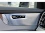 Volvo XC90 T8 Recharge AWD Ultra Dark Exec. Ed. - Luchtvering - Panorama/schuifdak - IntelliSafe Assist & Surround - 360º Camera - Bowers & Wilkins audio - Adaptieve LED koplampen - Verwarmde voorstoelen, stuur & achterbank - Parkeersensoren voor & achter - Elektr. bedienb. voorstoelen met geheugen - Head up display - Draadloze tel. lader - Extra getint glas - 22' LMV