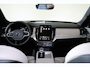 Volvo XC90 T8 Recharge AWD Ultra Dark Exec. Ed. - Luchtvering - Panorama/schuifdak - IntelliSafe Assist & Surround - 360º Camera - Bowers & Wilkins audio - Adaptieve LED koplampen - Verwarmde voorstoelen, stuur & achterbank - Parkeersensoren voor & achter - Elektr. bedienb. voorstoelen met geheugen - Head up display - Draadloze tel. lader - Extra getint glas - 22' LMV