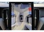 Volvo XC60 T6 Recharge AWD Plus Black Edition - Panorama/schuifdak - IntelliSafe Assist & Surround - 360º Camera - Harman/Kardon audio - Verwarmde voorstoelen, stuur & achterbank - Parkeersensoren voor & achter - Elektr. bedienb. voorstoelen met geheugen - Head up display - Draadloze tel. lader - Extra getint glas - 21' LMV