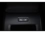 Volvo XC60 T6 Recharge AWD Plus Black Edition - Panorama/schuifdak - IntelliSafe Assist & Surround - 360º Camera - Harman/Kardon audio - Verwarmde voorstoelen, stuur & achterbank - Parkeersensoren voor & achter - Elektr. bedienb. voorstoelen met geheugen - Head up display - Draadloze tel. lader - Extra getint glas - 21' LMV