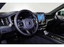 Volvo XC60 T6 Recharge AWD Plus Black Edition - Panorama/schuifdak - IntelliSafe Assist & Surround - 360º Camera - Harman/Kardon audio - Verwarmde voorstoelen, stuur & achterbank - Parkeersensoren voor & achter - Elektr. bedienb. voorstoelen met geheugen - Head up display - Draadloze tel. lader - Extra getint glas - 21' LMV